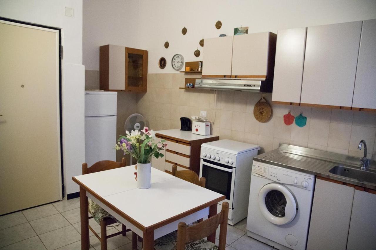 Grillo Apartment Levanto Bagian luar foto